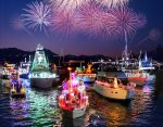 CHRISTMAS BOAT PARADE TURNS N FRONT